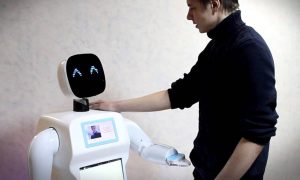 robot-promobot-running-russia