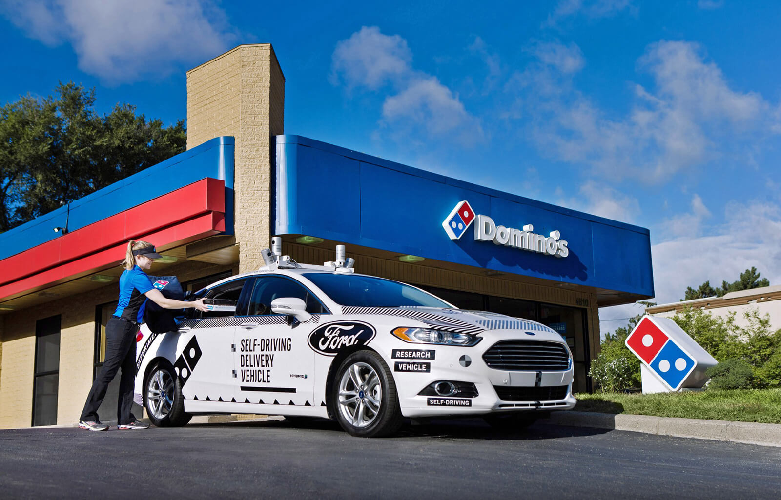 domino driverless ford
