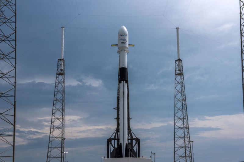 spacex-launches-block-5-successfully