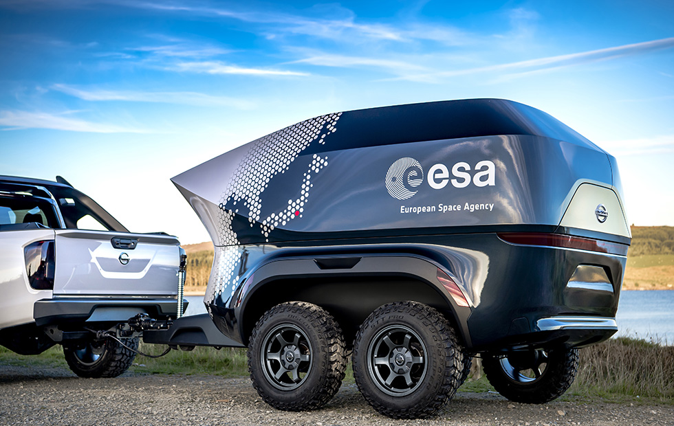 esa-teams-up-with-nissan-for-mobile-observatory