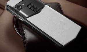 vertu-comes-back-wth-luxury-phone