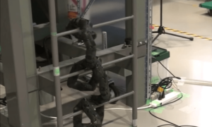 snake-robot-built-to-help-disaster-situations