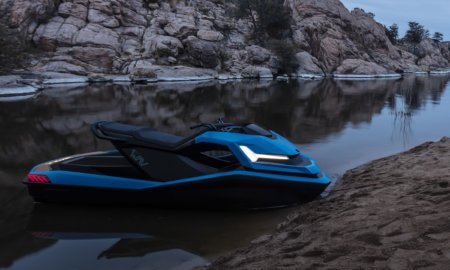 jet-ski-with-4k-display-and-cruise-control