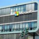 microsoft-bans-slack-and-more-from-offices