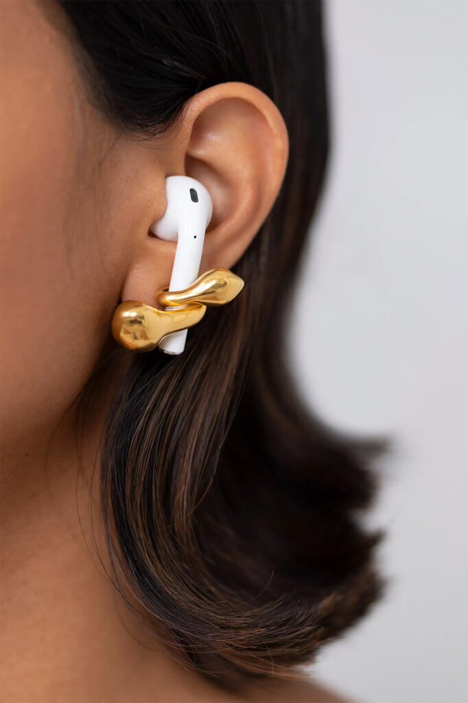 airpods earrings in ear