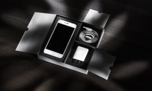 iphone-box-components